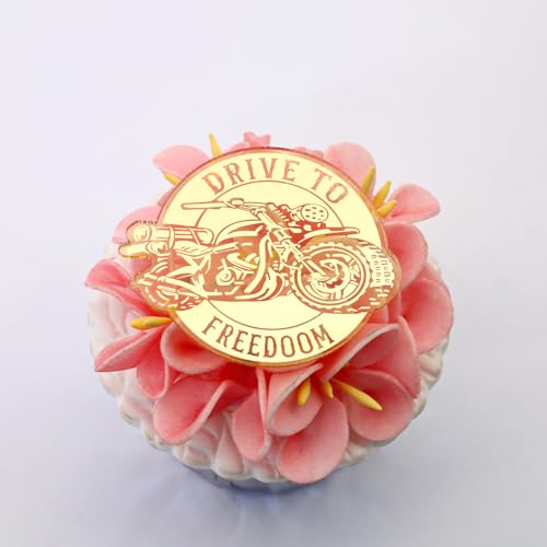 3 Little Desserts Drive to Freedon Cupcake-Topper – gravierte Scheiben – Party-Cupcake-Topper – Cupcake-Scheiben – Acryl-Spiegel-Kuchenaufsätze – Gold von 3 LITTLE DESSERTS