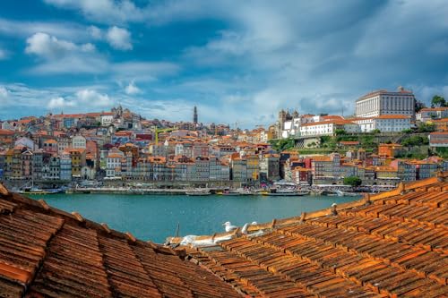 Puzzle für Erwachsene, 1000 Teile, Stadtlandschaft am Fluss Douro in Porto, Portugal unter blauem Himmel, 70 x 50 cm von AFHMZ