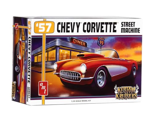 AMT 1957 Chevy Corvette Street Machine Modellbausatz im Maßstab 1:25 - Kustom Kruisers Series, 454 Big Block V-8 Motor, Kotflügel- und Motorhaubenschaufeln, Wheelie Bars, Chrom-Details & Goodyear AMT 1957 Chevy Corvette Street Machine Modellbausatz im Maßstab 1:25 - Kustom Kruisers Series, 454 Big Block V-8 Motor, Kotflügel- und Motorhaubenschaufeln, Wheelie Bars, Chrom-Details & Goodyear von AMT