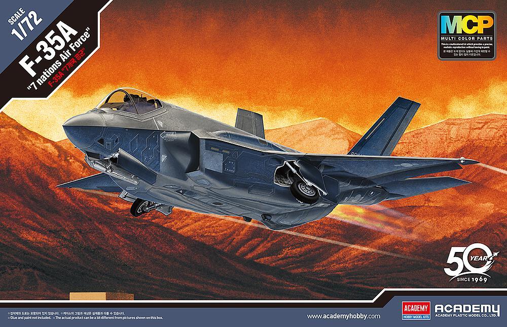 F-35A Seven Nation Air Force von Academy Plastic Model