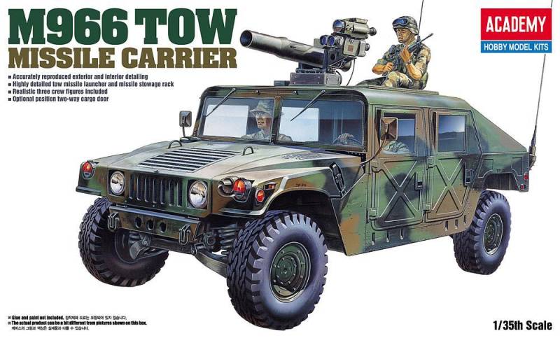 M-966 mit TOW von Academy Plastic Model