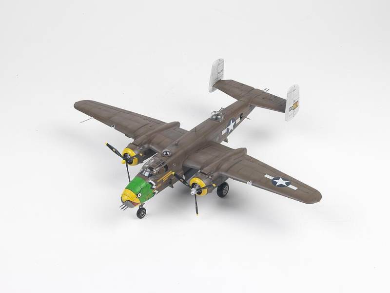 USAAF B-25D Pacific Theatre von Academy Plastic Model