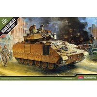 ACADEMY 493205 1:35 M2A2 Bradly Oif von Academy