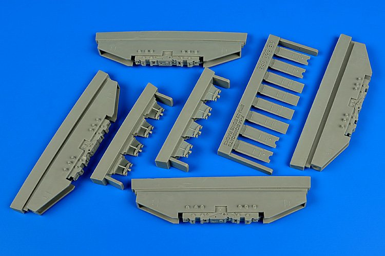 BRU-32 bomb racks for F-14 Bombcat von Aerobonus