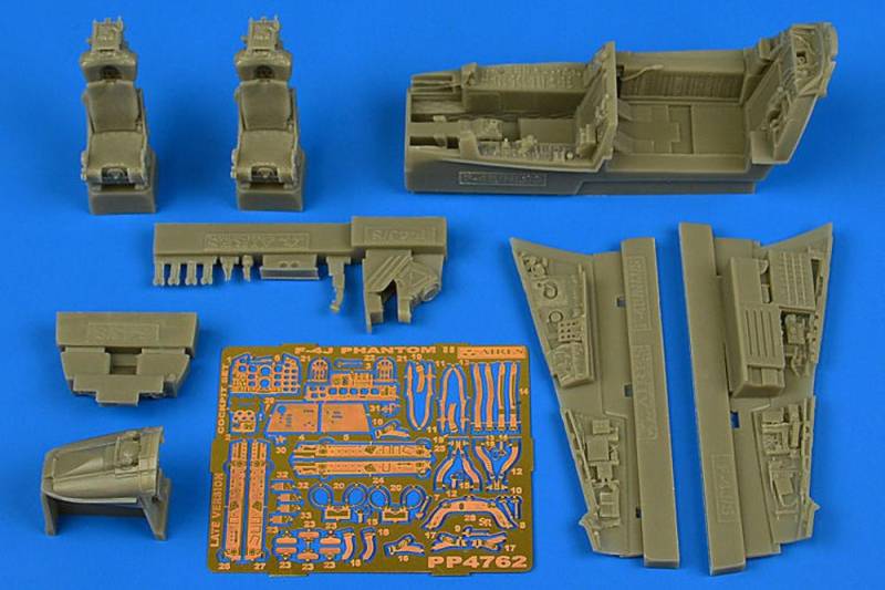 F-4J Phantom II (Late version) - Cockpit set [Zoukei Mura] von Aires Hobby Models