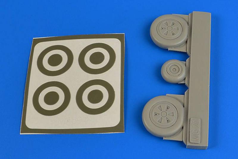 MiG-21 - Wheels & paint masks [Eduard] von Aires Hobby Models