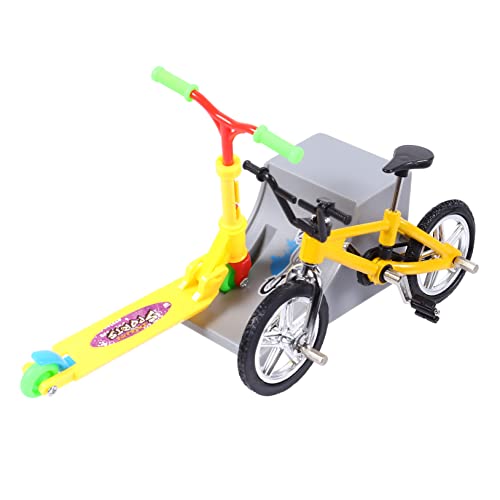 Alasum 3 Sätze Fingerrad Fingerscooter Lernspielzeug für Kinder Mini-Scooter fingerspiele Finger Skateboard Finger-Scooter-Spielzeug zusammenklappbares Rollerspielzeug Plastik Yellow von Alasum