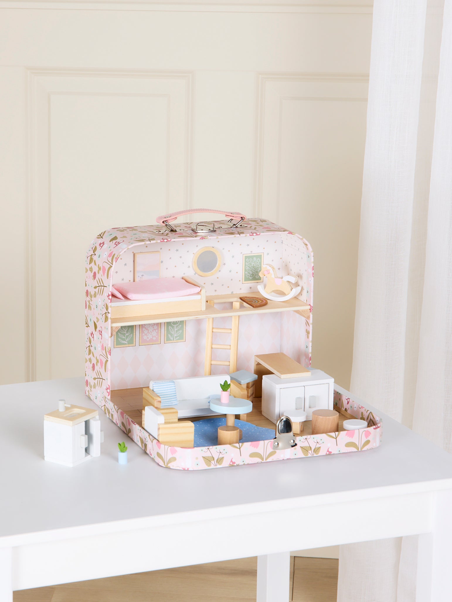 Alice &  Fox Koffer Puppenhaus, Rosa/Blau, Holz Alice &  Fox Koffer Puppenhaus, Rosa/Blau, Holz von Alice & Fox