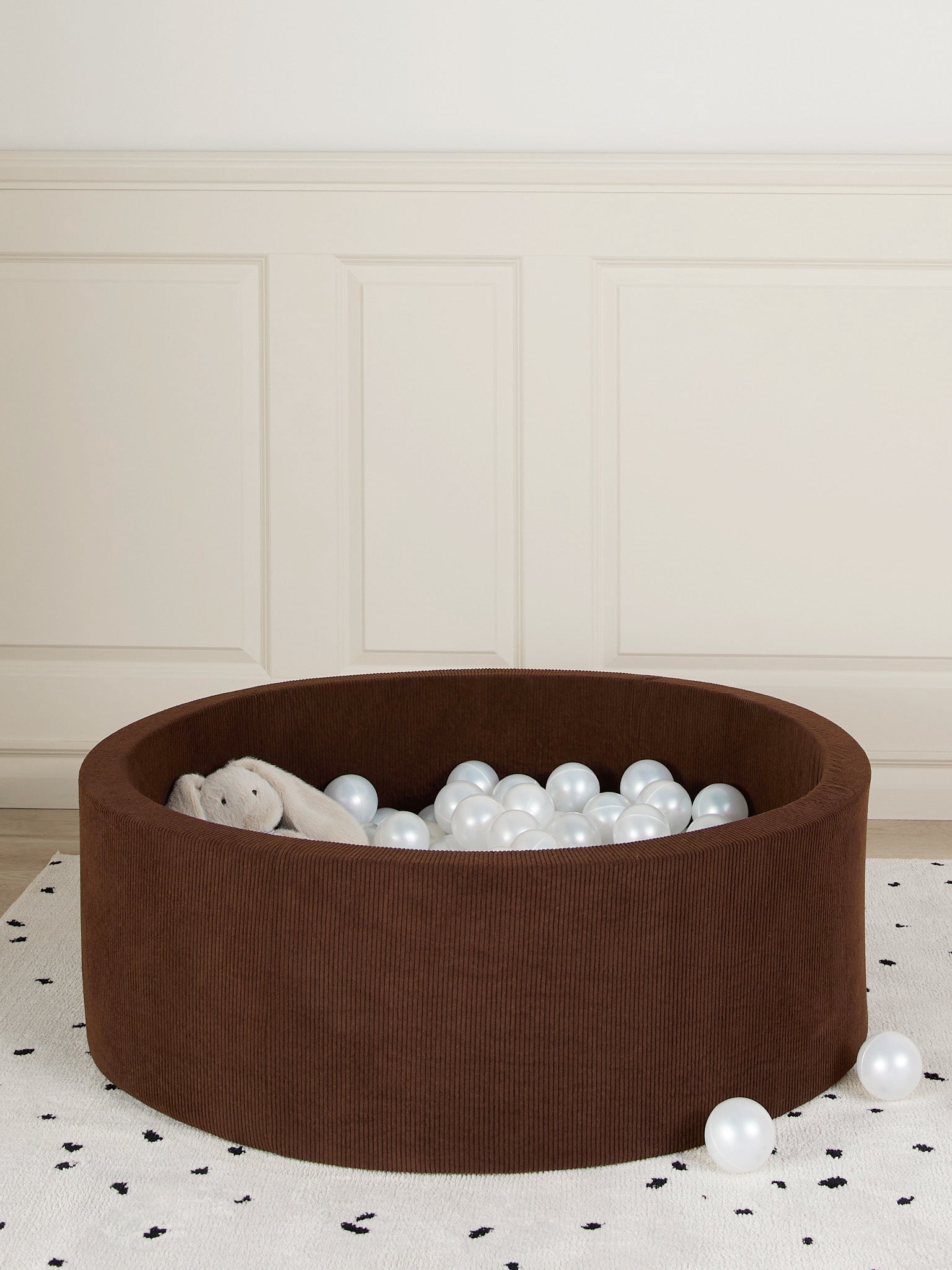 Alice & Fox MUSHY Bällebad, Brown Manchester Alice & Fox MUSHY Bällebad, Brown Manchester von Alice & Fox