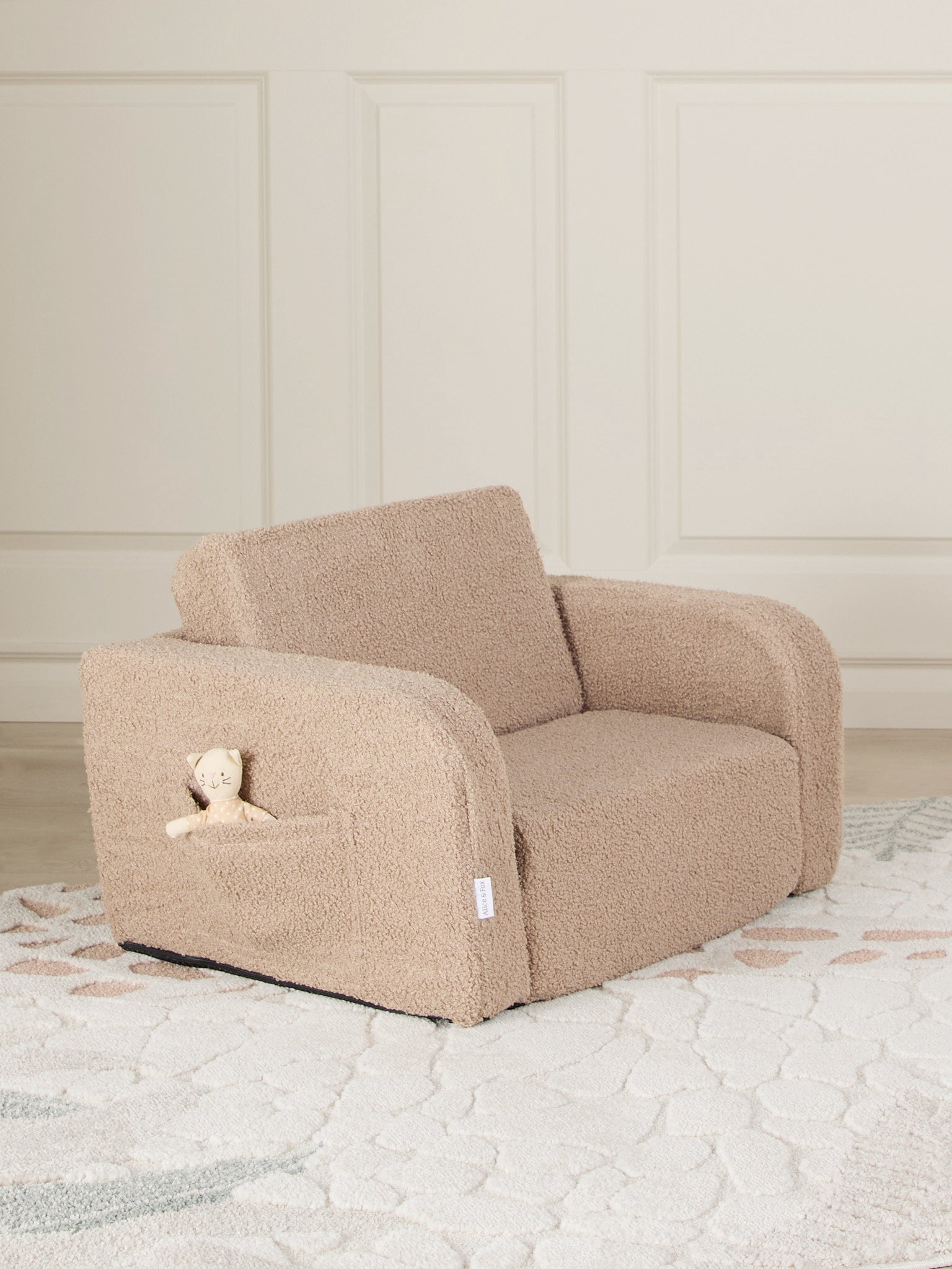Alice & Fox MUSHY Klappsessel, Taupe Teddy, Kindersessel Alice & Fox MUSHY Klappsessel, Taupe Teddy, Kindersessel von Alice & Fox