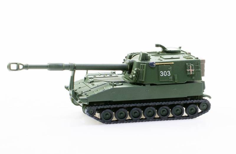 Panzerhaubitze M-109 Jg74 Langrohr uni K-Nr. 303 von Arwico Collector Edition