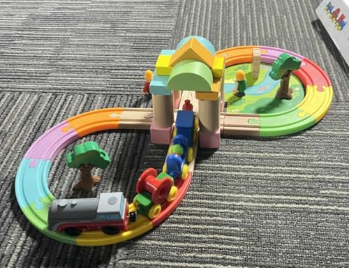 Holzeisenbahn und Züge Pack Eisenbahn Elektrische Lok Kinder mit Holzschienen Zug Spielzeug Batteriebetriebener Lokomotivzug Holzbausteine Eisenbahnspielzeug, Geschenke für Jungen Mädchen von Atoylink