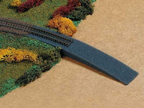 Auhagen 44599.0 - Bahndammauffahrt aus Schaumstoff, 1200 x 30 x 50 mm, bunt von Auhagen