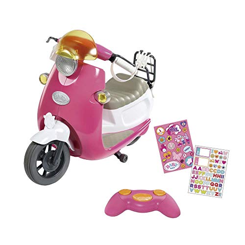 Zapf Creation 824771 BABY born City RC Scooter Puppenroller mit Fernsteuerung und Lichteffekten, Puppenzubehör 43 cm, pink/weiß Zapf Creation 824771 BABY born City RC Scooter Puppenroller mit Fernsteuerung und Lichteffekten, Puppenzubehör 43 cm, pink/weiß von BABY Born