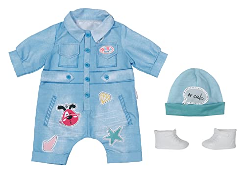 BABY born 832592 Deluxe Jeans Overall 43cm - Puppenkleidung Set bestehend aus Puppen - Onesie, Mütze und Puppenschuhen in blau und weiß. von BABY Born