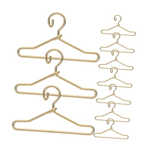 BESTonZON 10 Stück Mini Puppenkleiderbügel aus Goldfarbene Miniaturkleiderbügel für Puppenhaus Zarte Kleine Kleiderbügel für Puppenröcke und Mini Garderobe Platzsparend und Vielseitig BESTonZON 10 Stück Mini Puppenkleiderbügel aus Goldfarbene Miniaturkleiderbügel für Puppenhaus Zarte Kleine Kleiderbügel für Puppenröcke und Mini Garderobe Platzsparend und Vielseitig von BESTonZON