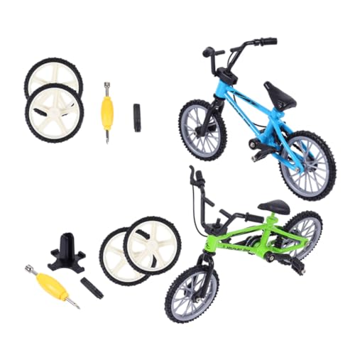BESTonZON 2 Sätze Finger Bikes aus Aluminiumlegierung Realistische Mini Simulation Fahrräder in Blau und Grün Pädagogisches Desktop für und Dekoration BESTonZON 2 Sätze Finger Bikes aus Aluminiumlegierung Realistische Mini Simulation Fahrräder in Blau und Grün Pädagogisches Desktop für und Dekoration von BESTonZON