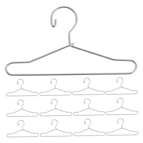 BESTonZON 25 Stück Teiliges Mini Metallkleiderbügel aus Eisen für Puppenkleidung Kleine Puppenkleiderbügel Robustes Design für Puppenhaus Sammler und Kreatives in Kindergarten und Zuhause BESTonZON 25 Stück Teiliges Mini Metallkleiderbügel aus Eisen für Puppenkleidung Kleine Puppenkleiderbügel Robustes Design für Puppenhaus Sammler und Kreatives in Kindergarten und Zuhause von BESTonZON
