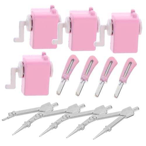 BESTonZON Mini Kompass Schere und Anspitzer für Puppenhaus-Dekoration Realistische Klassenzimmer-Szene und Vielseitige Bastel-Accessoires BESTonZON Mini Kompass Schere und Anspitzer für Puppenhaus-Dekoration Realistische Klassenzimmer-Szene und Vielseitige Bastel-Accessoires von BESTonZON