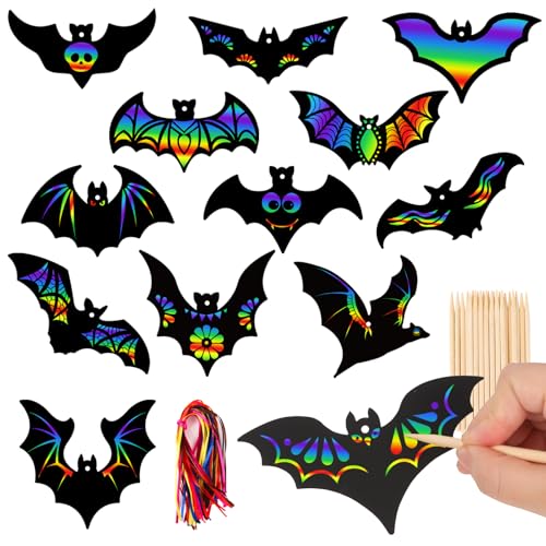 BETESSIN Halloween Kratzbilder für Kinder - 48 Stück Fledermaus Kratzpapier mit Bändern und 24 Holzstiften - Halloween Bastelset für Kinder Kunstwerk, Mitgebsel und Beschäftigung Kindergeburtstag BETESSIN Halloween Kratzbilder für Kinder - 48 Stück Fledermaus Kratzpapier mit Bändern und 24 Holzstiften - Halloween Bastelset für Kinder Kunstwerk, Mitgebsel und Beschäftigung Kindergeburtstag von BETESSIN