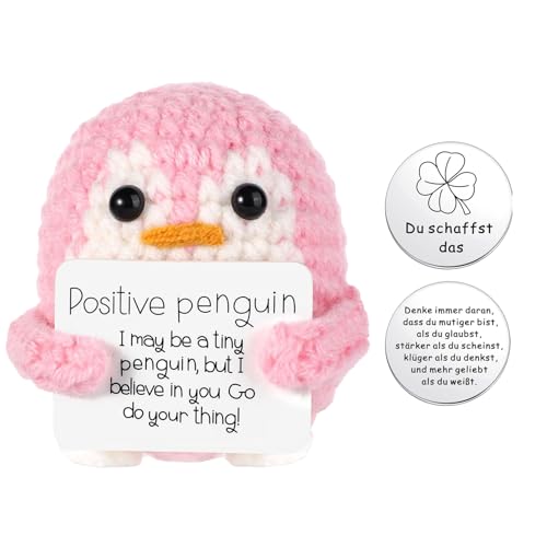 BFUZXY Positive Pinguin Geschenk,6.5CM Mini Geschenke Pinguine mit Karte Positiver Pinguin,Aufmunterung Geschenke für Freundin,Pocket Hug Kleine Doll Deutsch Süßes Gestricktes Pinguin Spielzeug (Rosa) von BFUZXY