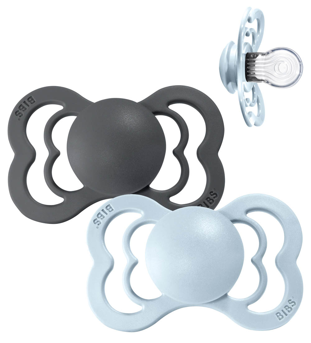 BIBS Supreme+ Schnuller - Gr. 1 - 2er-Pack - Symmetrisch - Iron/ - BIBS - 0-6 mt - Schnuller BIBS Supreme+ Schnuller - Gr. 1 - 2er-Pack - Symmetrisch - Iron/ - BIBS - 0-6 mt - Schnuller von BIBS