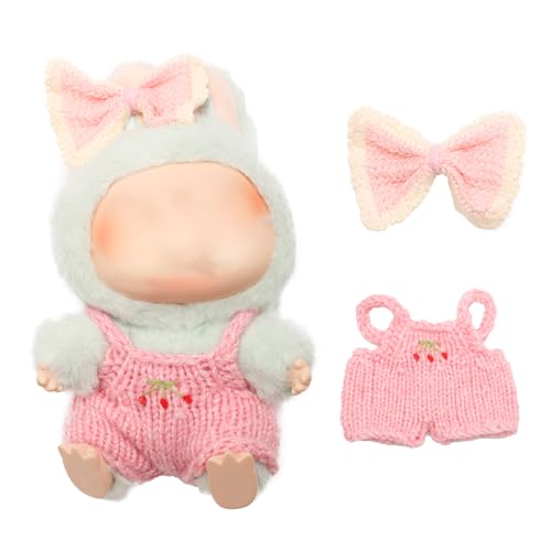 BOXOB Puppenkleidungszubehör, Handgefertigte Häkelarbeit Overall und Schleifenclip Süßes Outfit-Set Modische Anziehsachen für 15cm Große Sitzende und 17cm Große Stehende Plüschpuppen (Keine Puppe) BOXOB Puppenkleidungszubehör, Handgefertigte Häkelarbeit Overall und Schleifenclip Süßes Outfit-Set Modische Anziehsachen für 15cm Große Sitzende und 17cm Große Stehende Plüschpuppen (Keine Puppe) von BOXOB