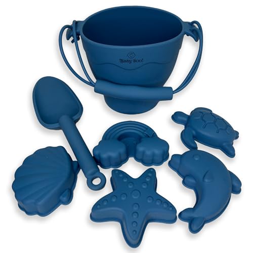 Baby Boo!® Sandspielzeug Set aus Silikon [8-teilig] Strandspielzeug, Eimer, Schaufel und 6 Förmchen in dezenten modernen Farben mit Netzbeutel, Sommer Spielzeug, Strand Spielzeug, Blau von Baby Boo!