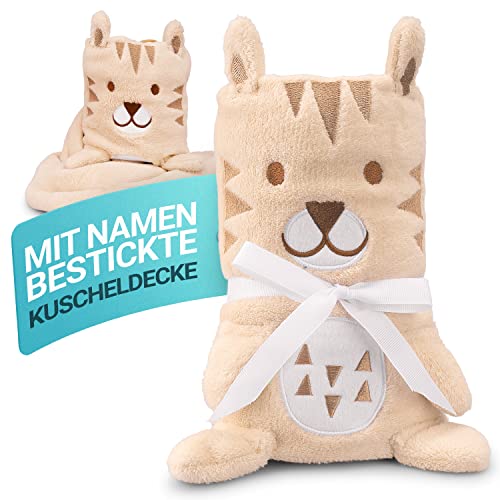 Babykajo Babydecke mit Namen bestickt – 2in1 Kuscheldecke wird zusammengerollt zum Kuscheltier – Perfektes Baby Geschenk zur Geburt für Jungen und Mädchen! Babydecke personalisiert. von Babykajo