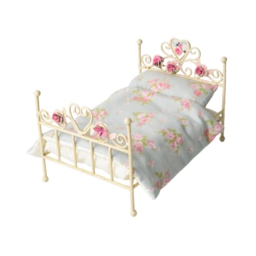 Baoblaze 1/12 Puppenhausbett, Einzelbett, Eisenbett, Puppenhausdekoration, Puppenhausdekor im europäischen Stil, Puppenhausmöbel, Miniaturbett, Blaues Blumenmuster von Baoblaze