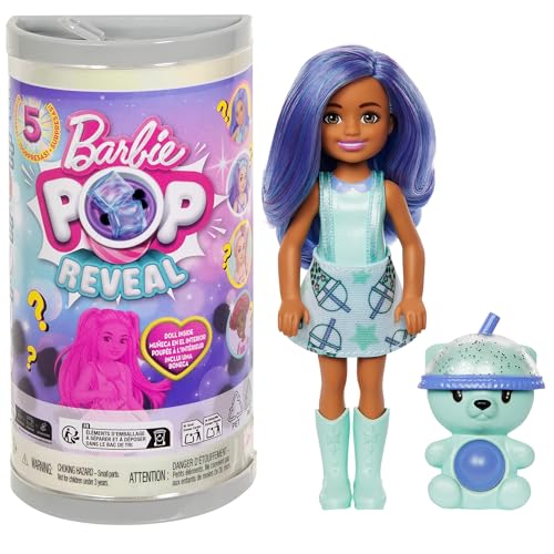 Barbie Chelsea Pop Reveal Bubble-Tea-Serie, Puppe mit Verpackung im Teedosendesign und 5 Überraschungen, darunter eine duftende kleine Puppe und ein Pop-it-Tier (Stile können abweichen), HRK63 von Barbie