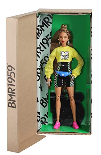 Barbie GHT91 BMR 1959 Streetwear Signature bewegliche Puppe mit geflochtenem Haar und Radlerhose, inkl. Accessoires und Puppenständer von Barbie