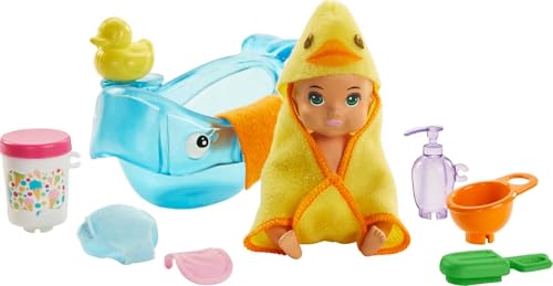 Barbie GHV84 - Skipper Babysitters Inc. Badezeit Spielset, Baby Puppe mit Farbwechselfunktion, Badewanne und Zubehör, Spielzeug ab 3 Jahren, Multi von Barbie