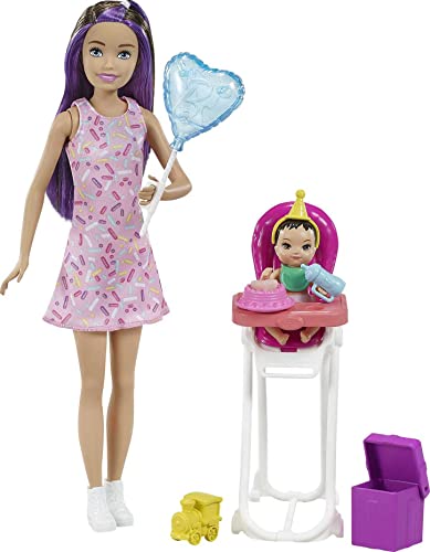 Barbie Skipper Babysitter Inc, Skipper mit braunen und lila Haaren, Baby mit braunen Haaren, Hochstuhl, Geburtstagsparty Zubehör, inkl. 2 Barbiepuppen, Geschenk für Kinder ab 3 Jahren,GRP40 von Barbie