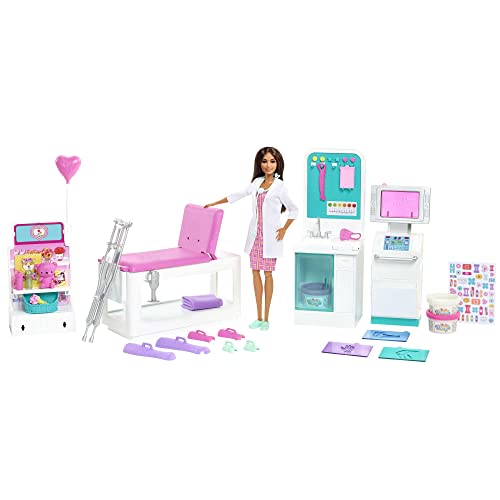 Barbie HFT68 - Gute Besserung Krankenstation Spielset mit brünetter Arztpuppe, 4 Spielbereiche, mehr als 30 Teile, Spielzeug ab 4 Jahren von Barbie