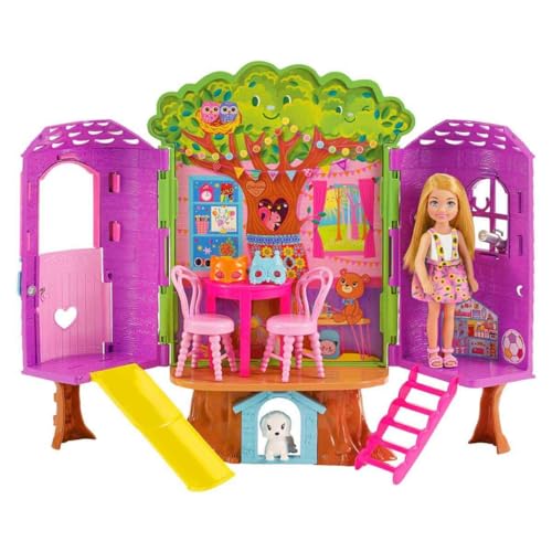 Barbie - Chelsea-Puppe und Baumhaus-Spielset mit Hündchen mit Möbeln, Rutsche und mehr als 10 Zubehörteile für endlosen kreativen Spielspaß, für Kinder ab 3 Jahren, HPL70 von Barbie