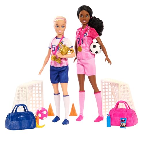 BARBIE Fußballspielset - 2 Puppen und 15 Zubehörteile für Spielspaß, 2 Tore, 2 Kegel, 2 Fußbälle, Snacks, Wasserflaschen, Medaillen, Trophäe, Sporttaschen, für Kinder ab 3 Jahren, HRG88 von Mattel