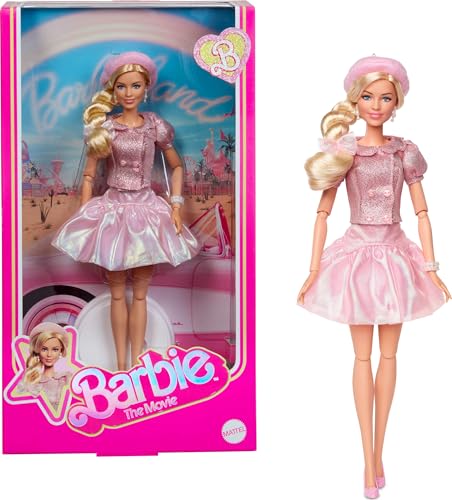 Barbie The Movie -Puppe zum Spielfilm, Margot Robbie als Barbie, Sammelfigur in rosafarbener Bluse und Tüllrock, mit gestylter Frisur und passendem Schmuck, JBJ53 Barbie The Movie -Puppe zum Spielfilm, Margot Robbie als Barbie, Sammelfigur in rosafarbener Bluse und Tüllrock, mit gestylter Frisur und passendem Schmuck, JBJ53 von Barbie
