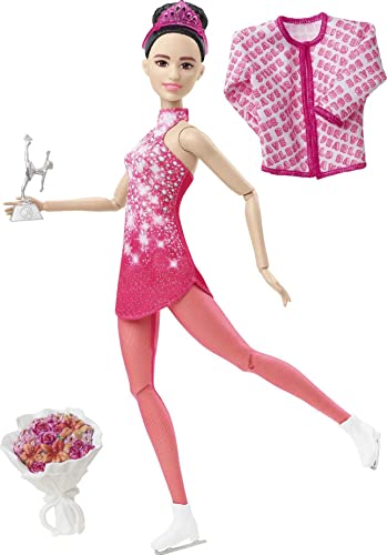 Barbie Wintersport Eislaufpuppe Brünette (30,5 cm) mit rosa Kleid, Jacke, Rosenstrauß & Trophäe, tolles Geschenk für Kinder ab 3 Jahren von Barbie