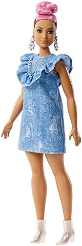 Mattel Barbie FJF55 Fashionistas Puppe mit pinkem Dutt im Jeanskleid von Barbie