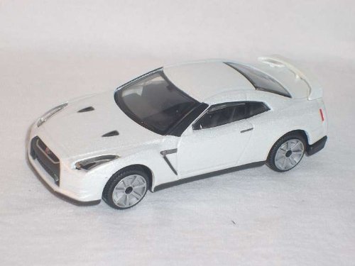 Bburago Nissan Skyline GTR Gt-r R35 Weiss Coupe 1/43 Burago Modellauto Modell Auto von Bburago