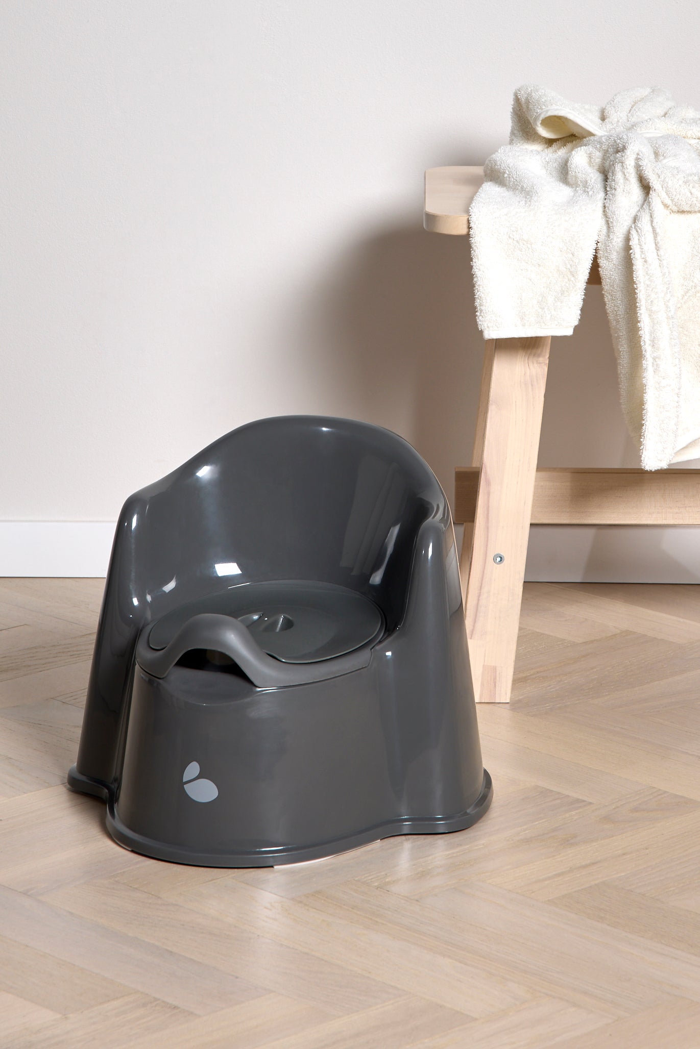 Beemoo CARE Assist Töpfchen, Deep Grey Beemoo CARE Assist Töpfchen, Deep Grey von Beemoo