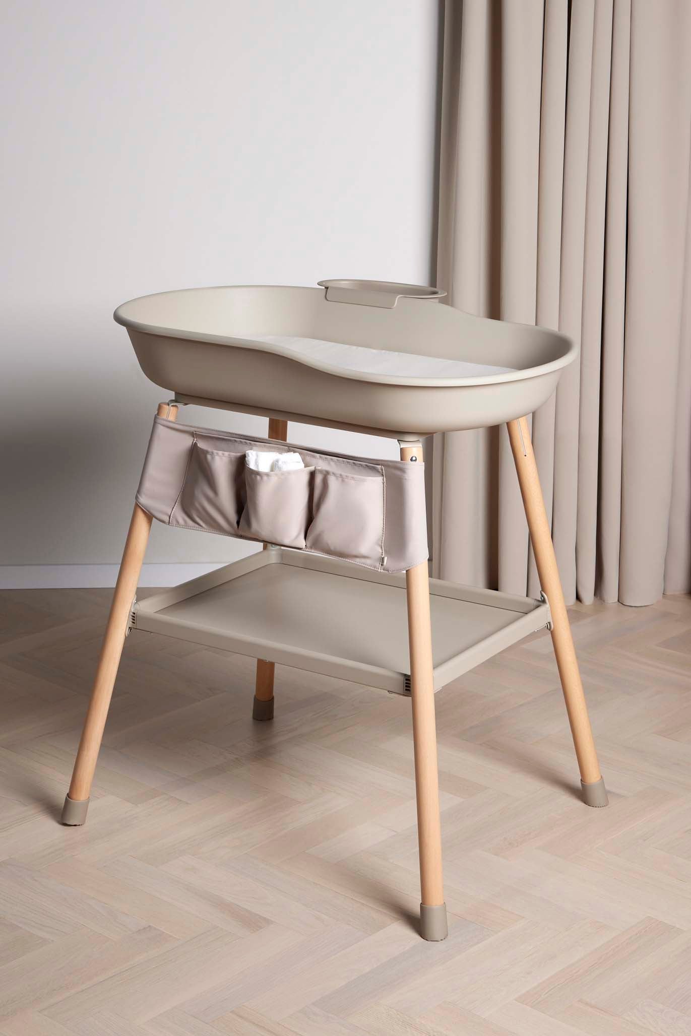 Beemoo CARE Ease Wickeltisch, Truffle Beige Beemoo CARE Ease Wickeltisch, Truffle Beige von Beemoo