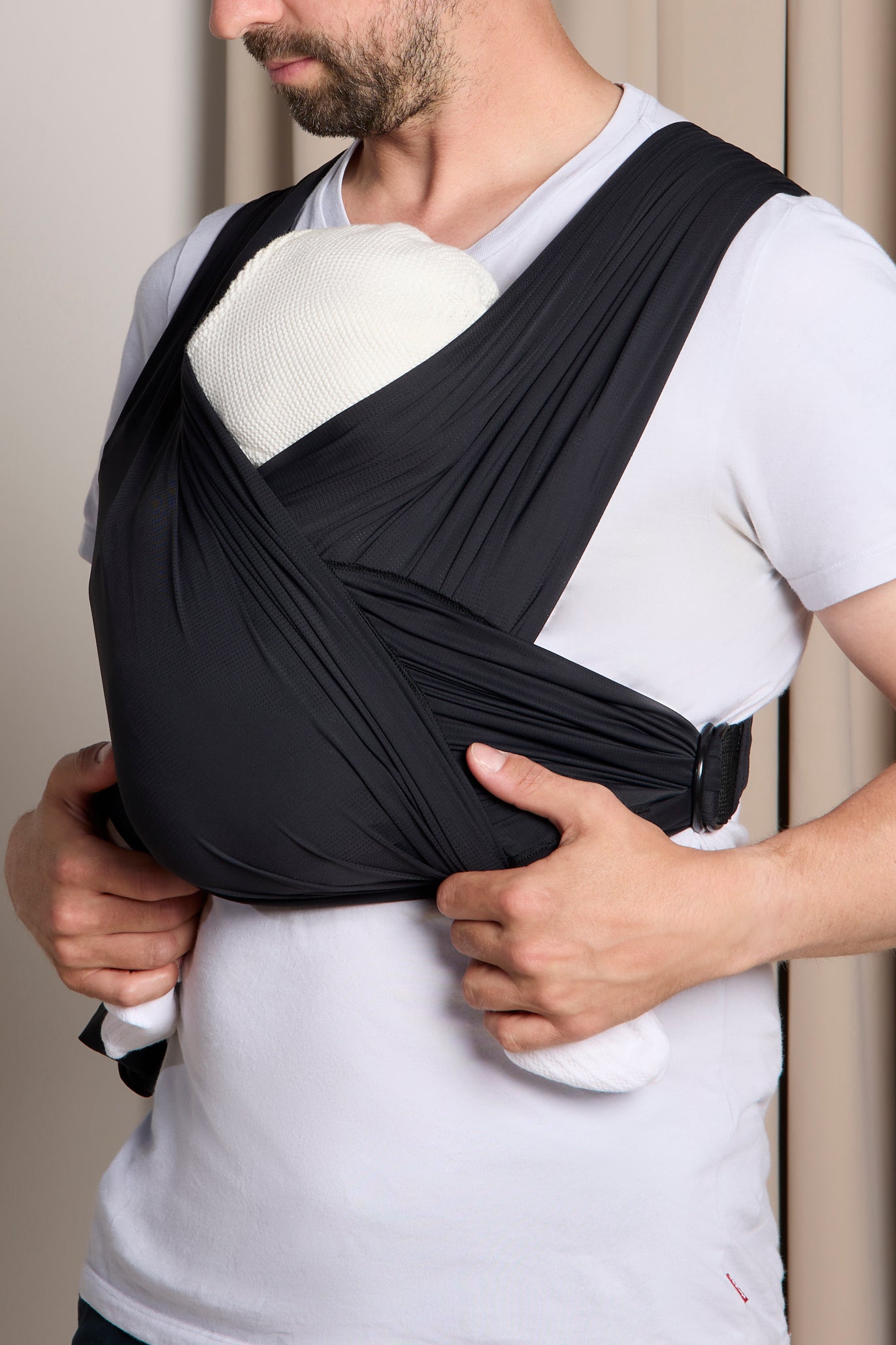 Beemoo CARE Yoga Tech Tragetuch, Noir Black Beemoo CARE Yoga Tech Tragetuch, Noir Black von Beemoo