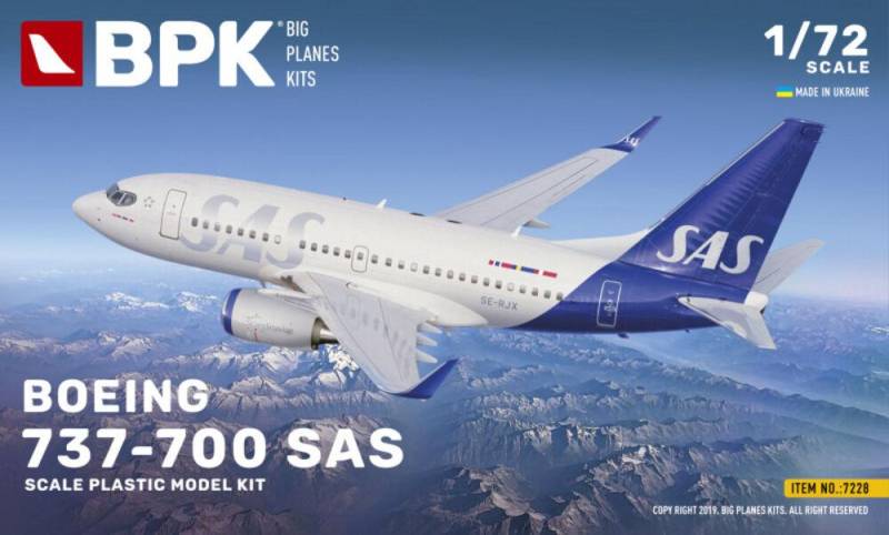 Boeing 737-700 SAS von Big Planes Kits