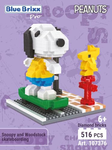 BlueBrixx Pro 107376 – Snoopy und Woodstock beim Skateboarden (Diamond Blocks) aus Klemmbausteinen mit 516 Bauelementen von BlueBrixx