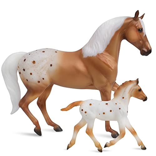 Breyer Horses Freedom Series Effortless Grace | Pferd und Fohlen Set | Pferdespielzeug | 24,8 x 17,8 cm | Maßstab 1:12 | Modell #62224 von Breyer