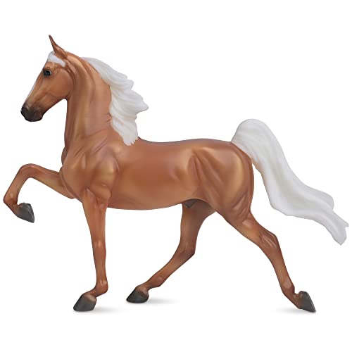 Breyer Horses Freedom Series Palomino Saddlebred | Pferdespielzeug | 24,8 x 17,8 cm | Maßstab 1:12 | Modell #1055 von Breyer