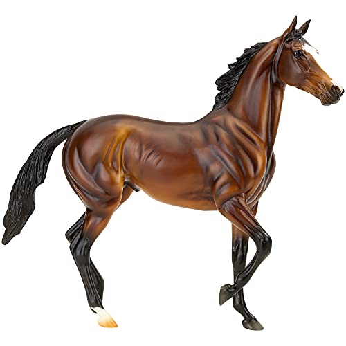Breyer Horses Traditionelle Serie Tiz The Law | Pferdespielzeug Modell | 29,2 x 22,9 cm | 1:9 Maßstab | Modell #1848, Mehrfarbig von Breyer