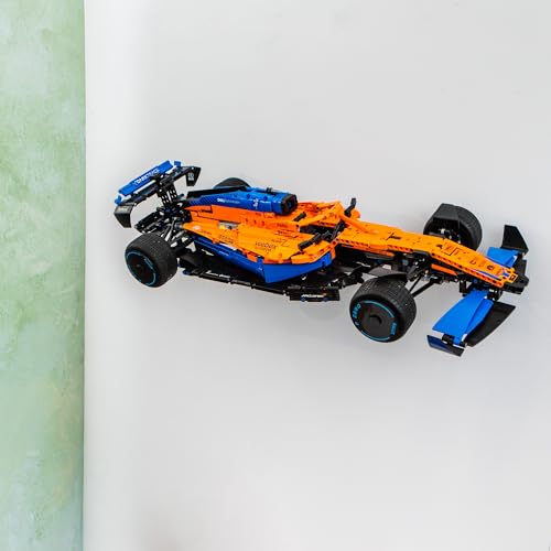 Brickify Wandhalterung kompatibel mit Lego Technic McLaren 42141 – Präsentieren Sie Ihr Auto sicher – hergestellt in Großbritannien – Set nicht im Lieferumfang enthalten von Brickify